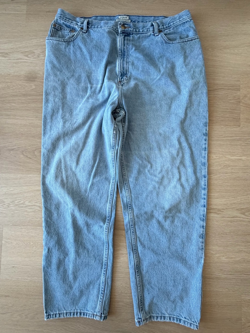 Light Blue Men's Jeans - Classic Straight Fit
